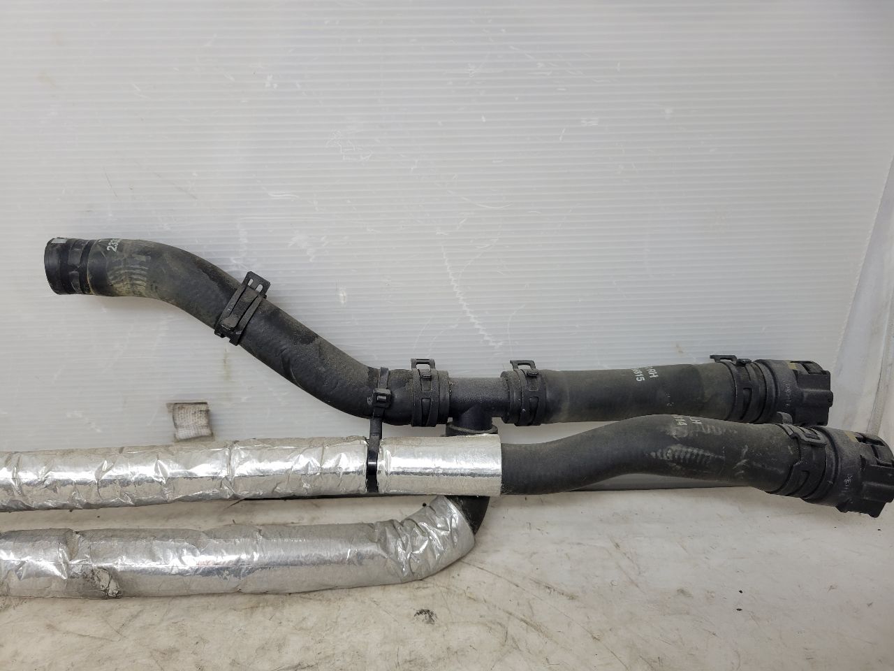 2017 CAMARO 6.2L HEATER HOSES INLET OUTLET 48K 32635 - image 2