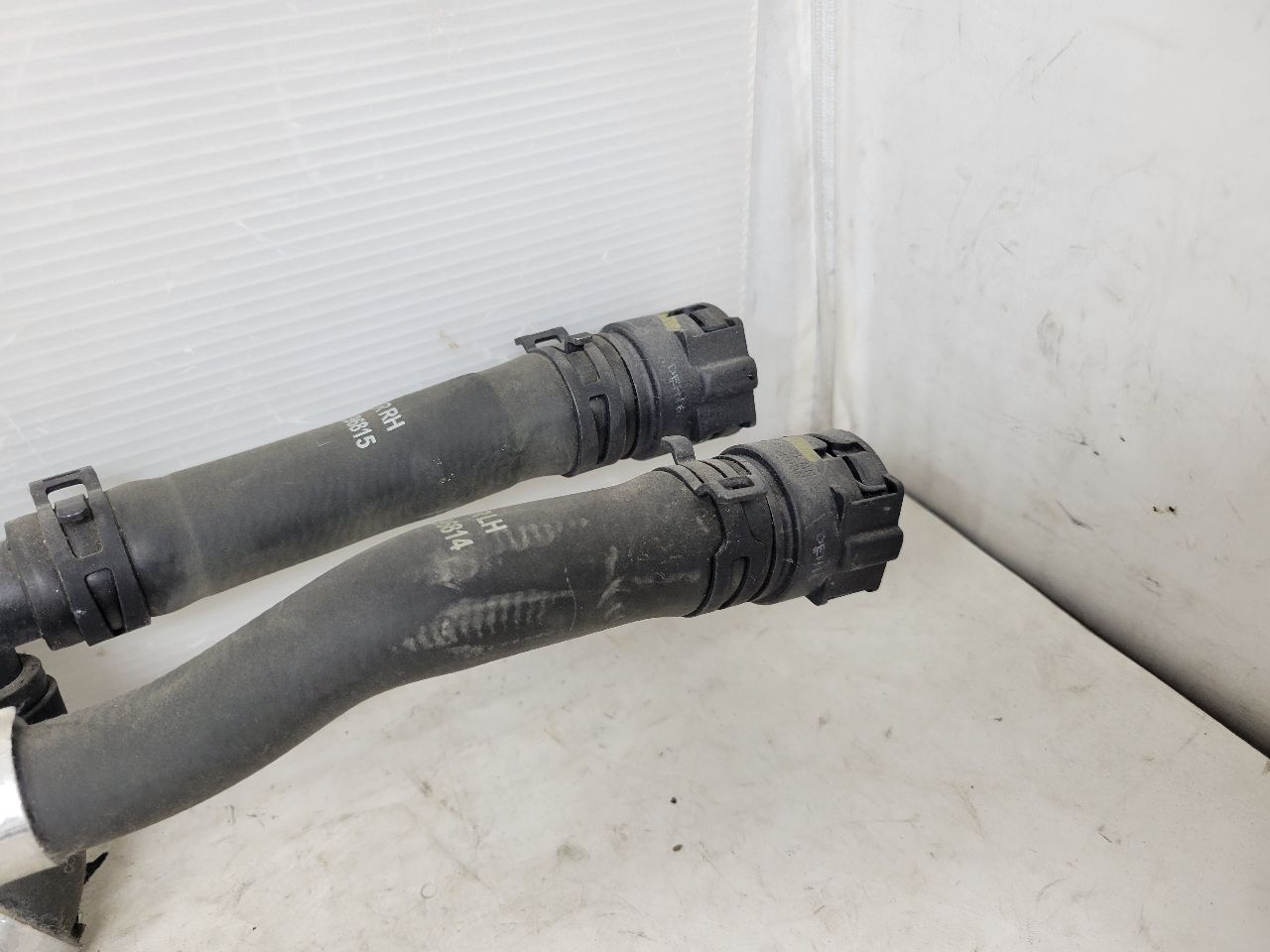 2017 CAMARO 6.2L HEATER HOSES INLET OUTLET 48K 32635 - image 3