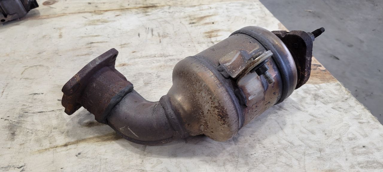 2017 CAMARO OEM 6.2L EXHAUST Y PIPE PAIR 48K MI 32638 - image 7
