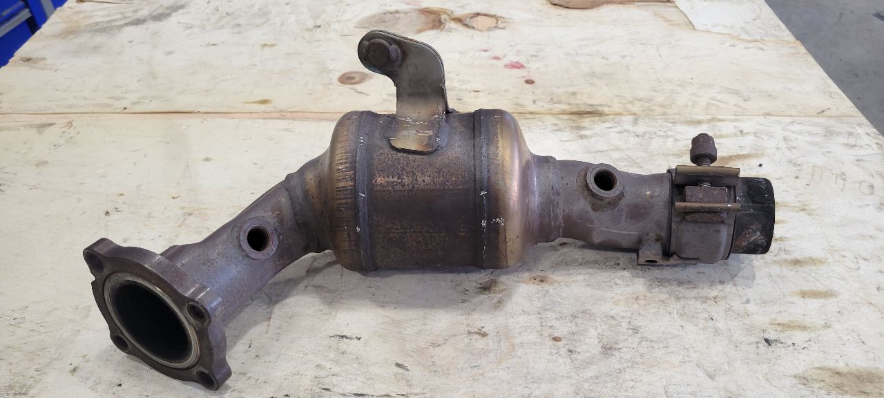 2017 CAMARO OEM 6.2L EXHAUST Y PIPE PAIR 48K MI 32638 - image 12