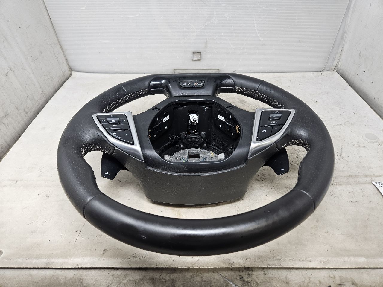 2017 CAMARO LEATHER STEERING WHEEL AUTO PADDLES 32649 - image 3