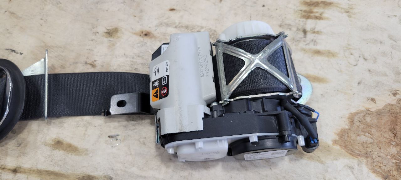 2019 ESCALADE LH DRIVER SEATBELT BLACK PRE-CRASH 32679 - image 7