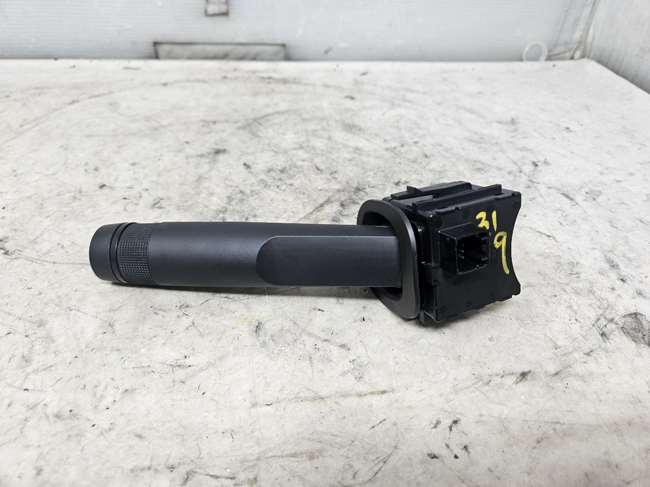 2017 CAMARO COLUMN WIPER STALK SWITCH 23465300 32697 - image 2