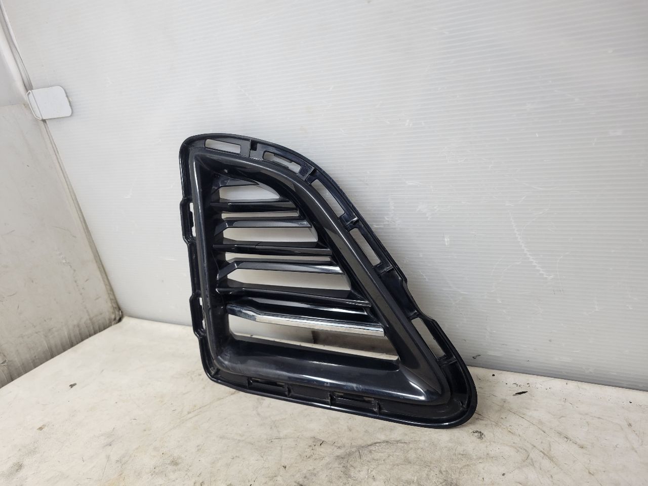 2017 CAMARO SS LH LOWER GRILLE 84278550 32714 - image 5