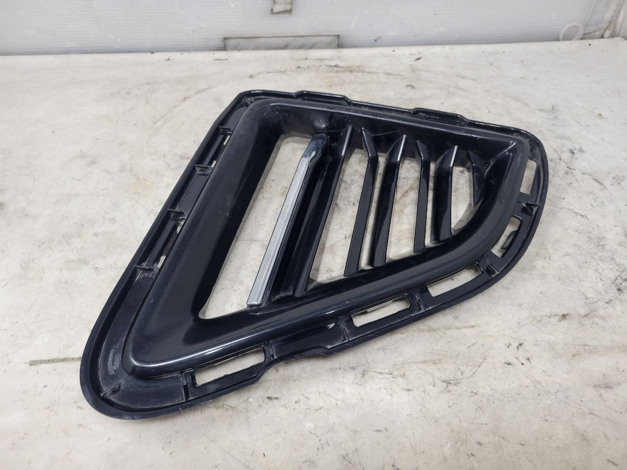 2017 CAMARO SS LH LOWER GRILLE 84278550 32714 - image 11