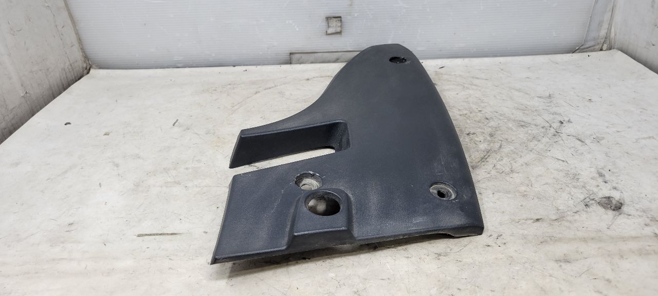 2017 CAMARO LH TAIL LAMP COVER FILLER PANEL 32716 - image 3