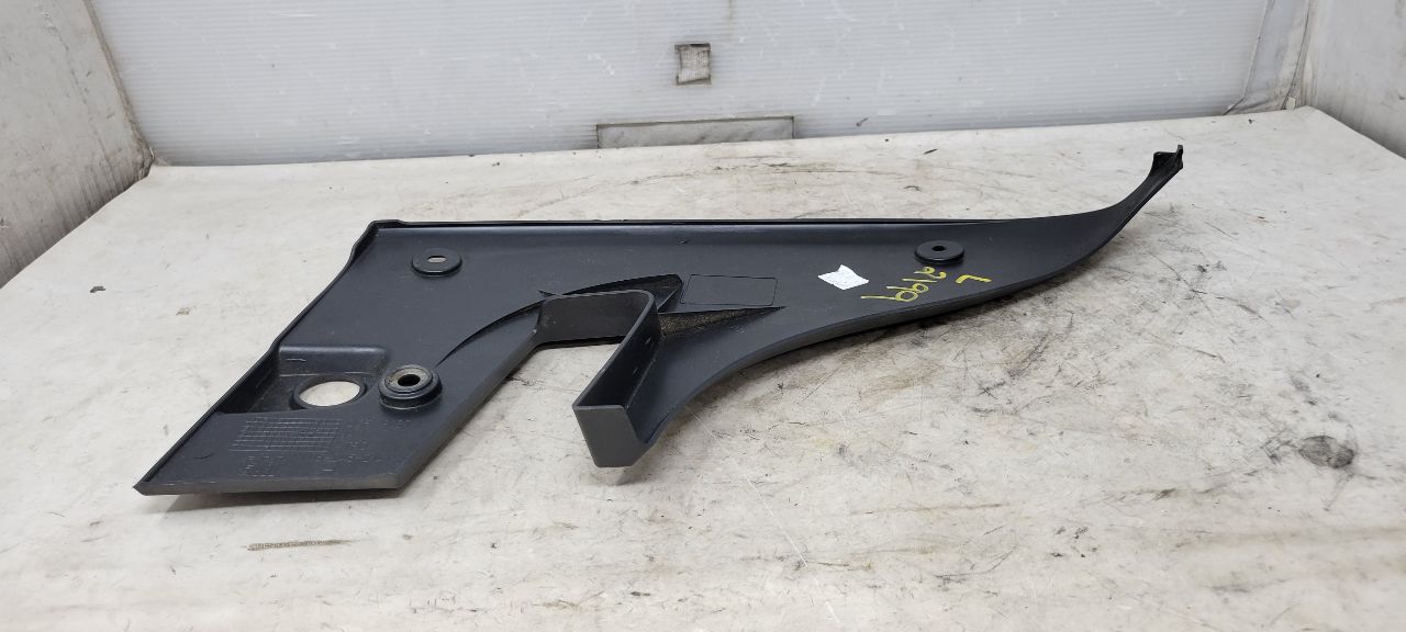 2017 CAMARO LH TAIL LAMP COVER FILLER PANEL 32716 - image 7