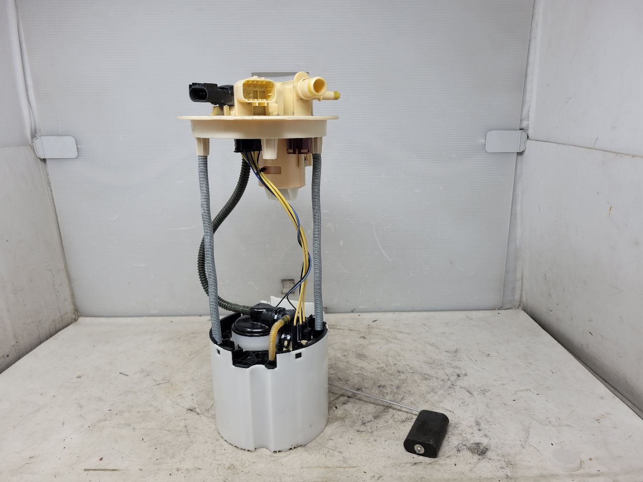 6.2L FUEL PUMP 6'6" BOX 14K 85522154 32739 - image 1