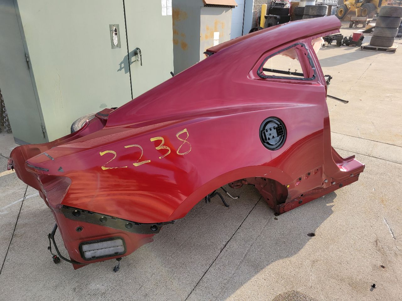 2019 CAMARO RH QUARTER PANEL CUT RED G7E 000 32763 - image 3