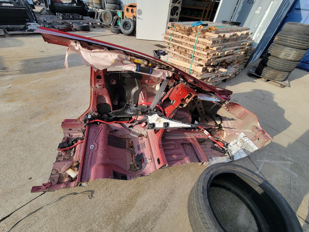 2019 CAMARO RH QUARTER PANEL CUT RED G7E 000 32763 - image 14
