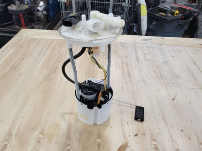 6.2L FUEL PUMP 5'9" BOX 25K 85170619 32795 - image 2