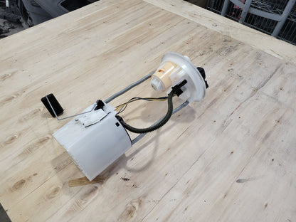 6.2L FUEL PUMP 5'9" BOX 25K 85170619 32795 - image 6