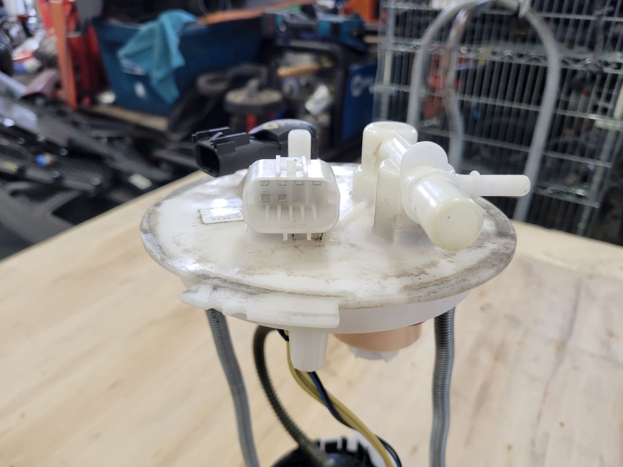 6.2L FUEL PUMP 5'9" BOX 25K 85170619 32795 - image 11