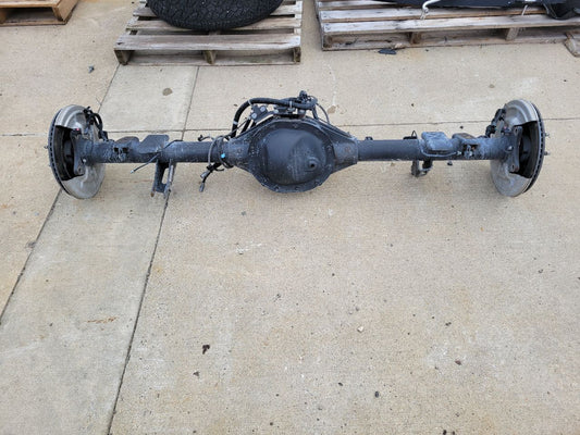 2022 SILVRDO15 REAR AXLE 9.75" 3.23 GU5 G80 25K MI 32796 - image 1