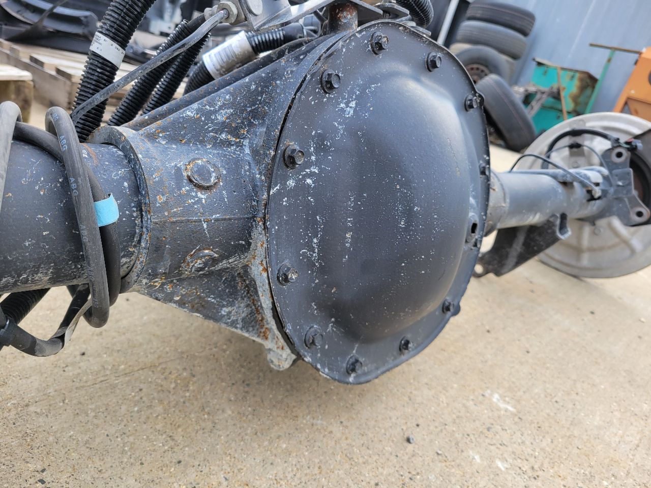 2022 SILVRDO15 REAR AXLE 9.75" 3.23 GU5 G80 25K MI 32796 - image 15
