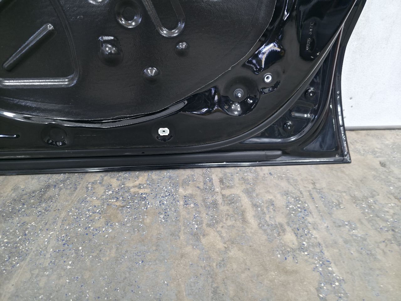 2022 SILVRDO15 RH FRONT DOOR BLACK GBA 000 32802 - image 16