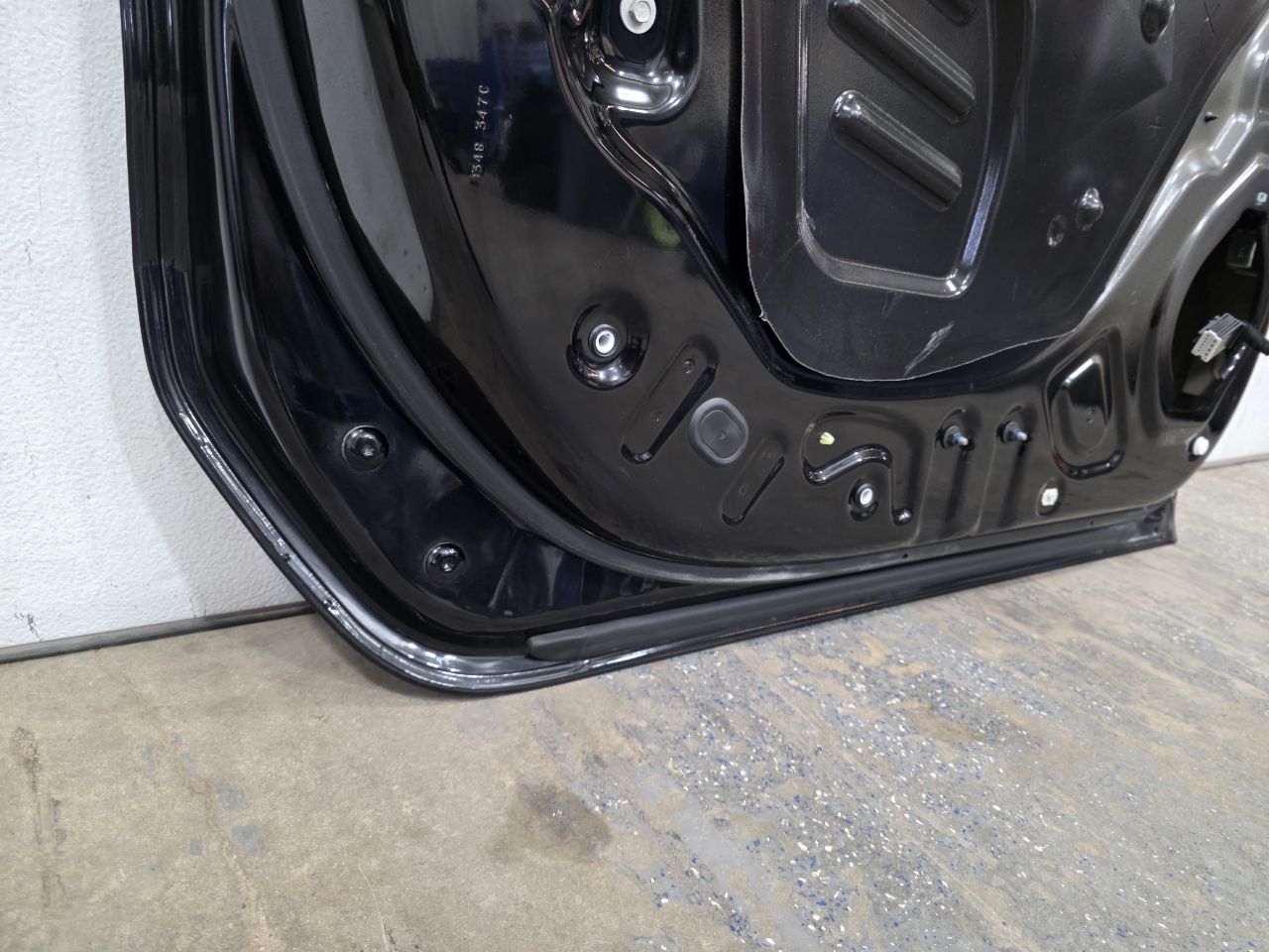 2022 SILVRDO15 LH REAR DOOR BLACK GBA 000 32803 - image 12
