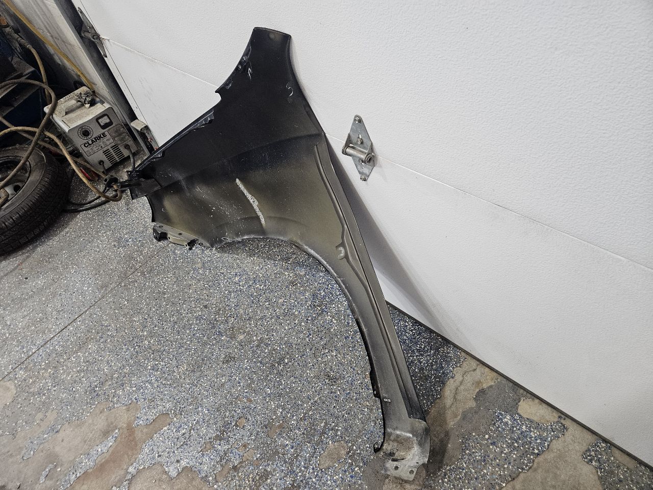2022 SILVRDO15 RH FENDER BLACK GBA 000 32806 - image 5