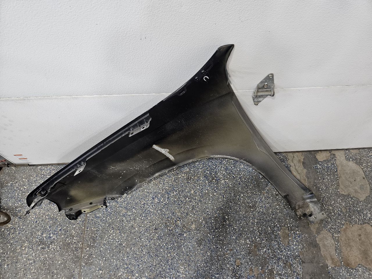 2022 SILVRDO15 RH FENDER BLACK GBA 000 32806 - image 6