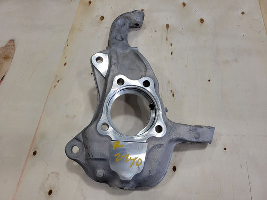 2022 SILVRDO15 RH PASSENGER FRONT SPINDLE KNUCKLE 32812 - image 1