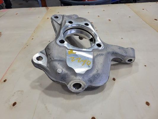 2022 SILVRDO15 RH PASSENGER FRONT SPINDLE KNUCKLE 32812 - image 2