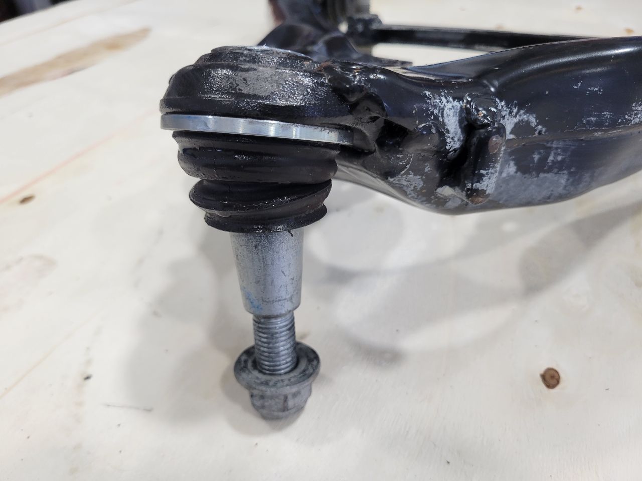 2022 SILVRDO15 OEM RH FRONT LOWER CONTROL ARM 25K 32814 - image 3