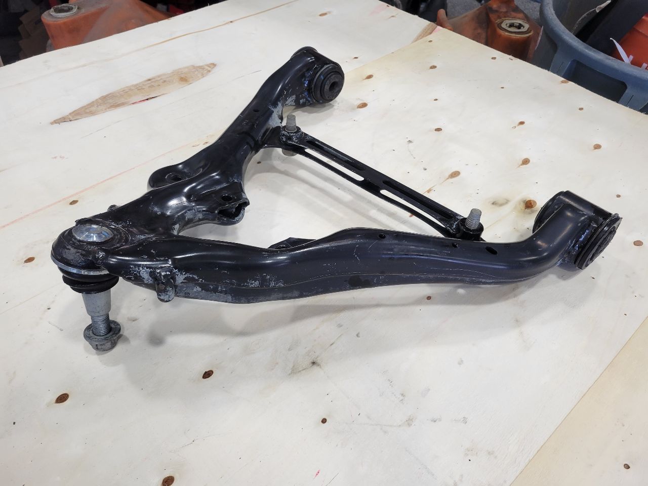 2022 SILVRDO15 OEM RH FRONT LOWER CONTROL ARM 25K 32814 - image 5