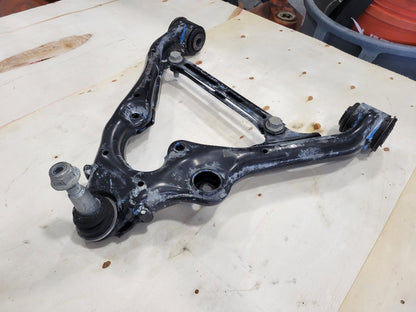 2022 SILVRDO15 OEM RH FRONT LOWER CONTROL ARM 25K 32814 - image 11