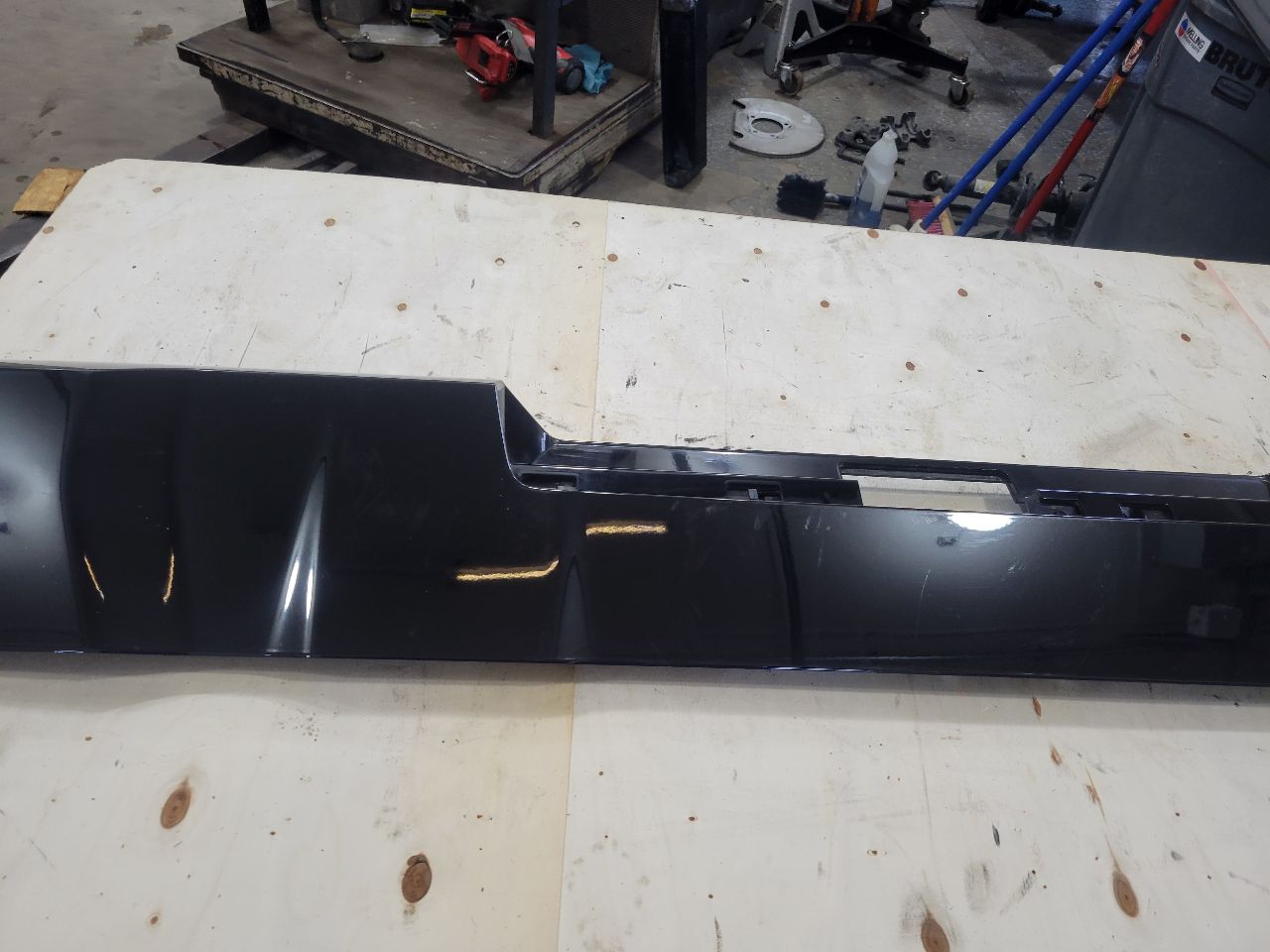 2022 SILVRDO15 ROOF SPOILER BLACK GBA 32822 - image 11