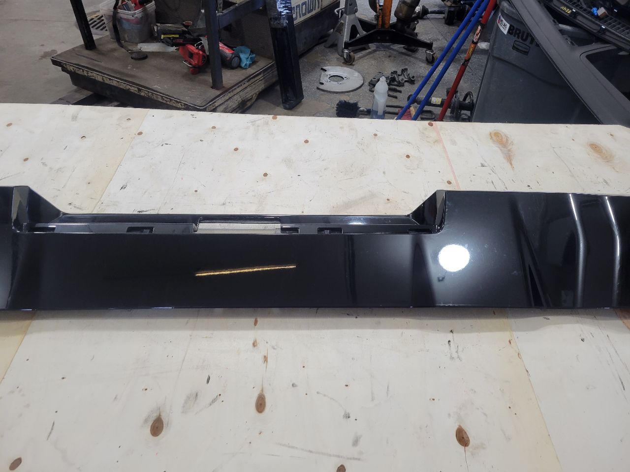 2022 SILVRDO15 ROOF SPOILER BLACK GBA 32822 - image 12