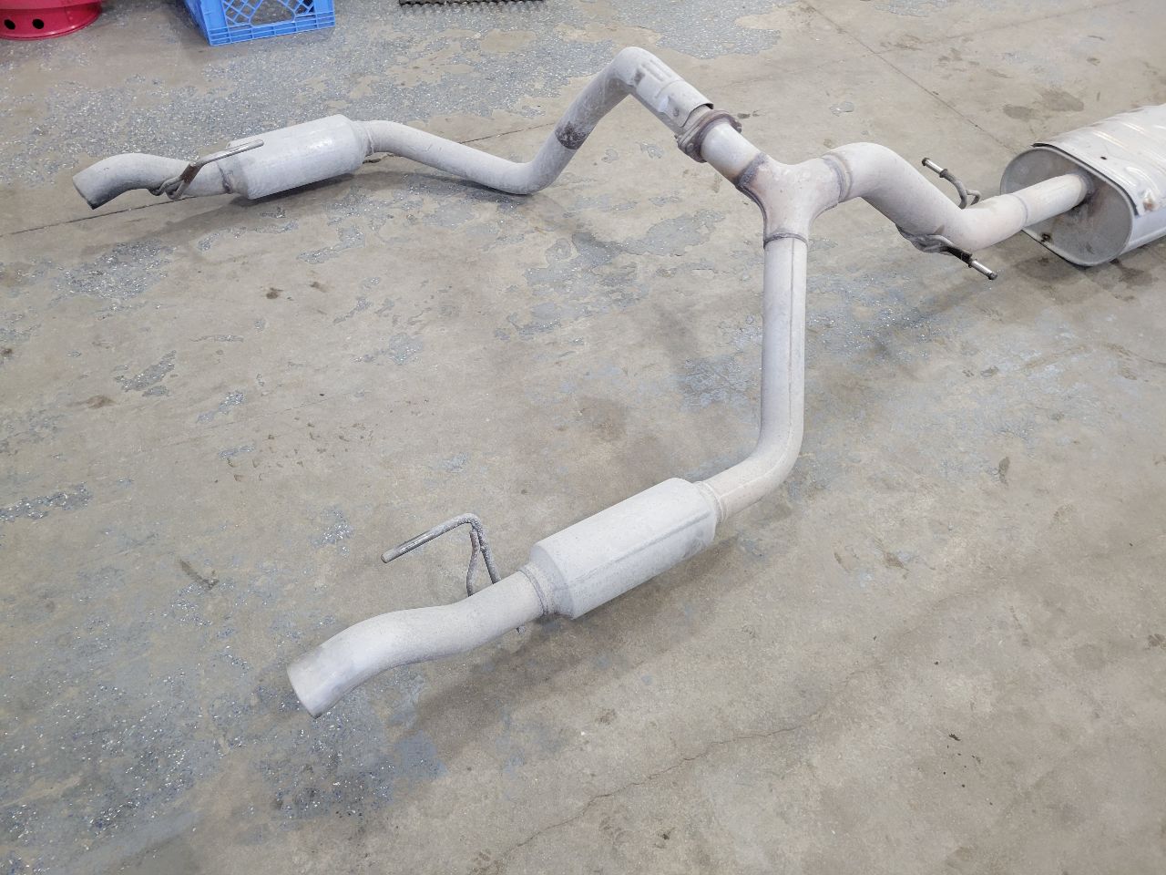 2022 SILVRDO15 OEM REAR DUEL OUTLET EXHAUST CATBACK 32825 - image 10