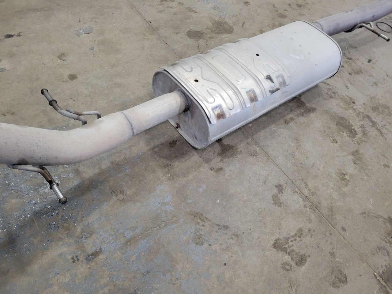 2022 SILVRDO15 OEM REAR DUEL OUTLET EXHAUST CATBACK 32825 - image 13
