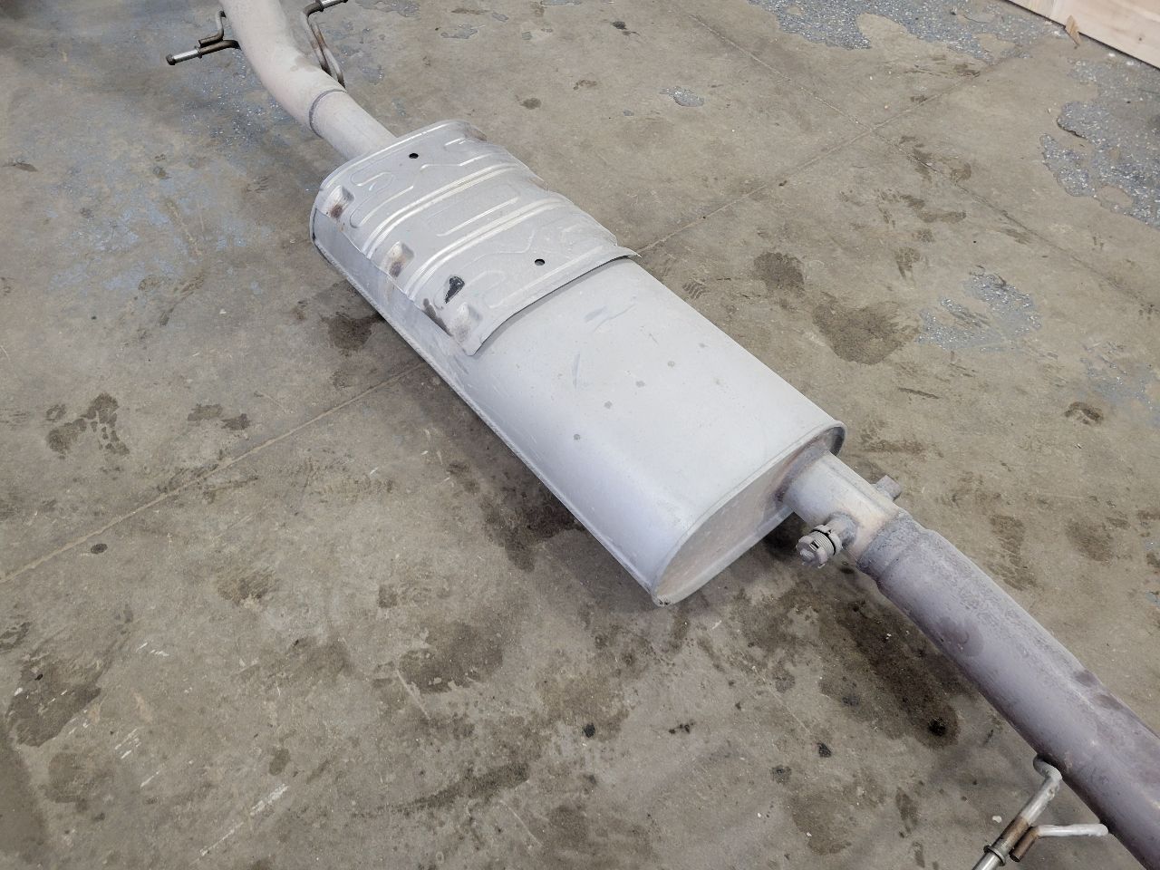 2022 SILVRDO15 OEM REAR DUEL OUTLET EXHAUST CATBACK 32825 - image 14