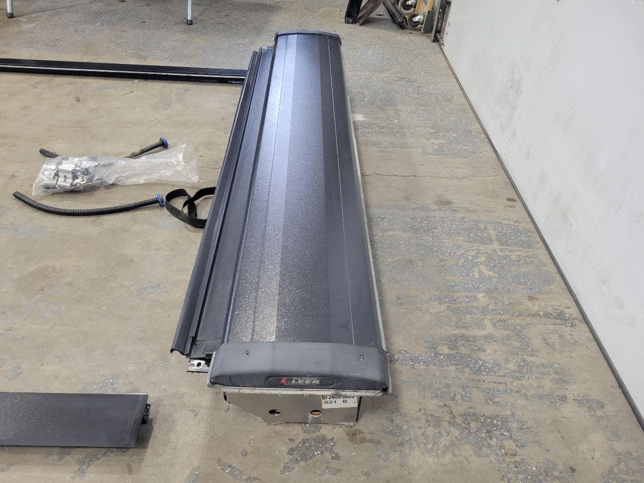 2022 SILVRDO15 PACE EDWARDS SWITCHBLADE TONNEAU 5'8 32826 - image 3