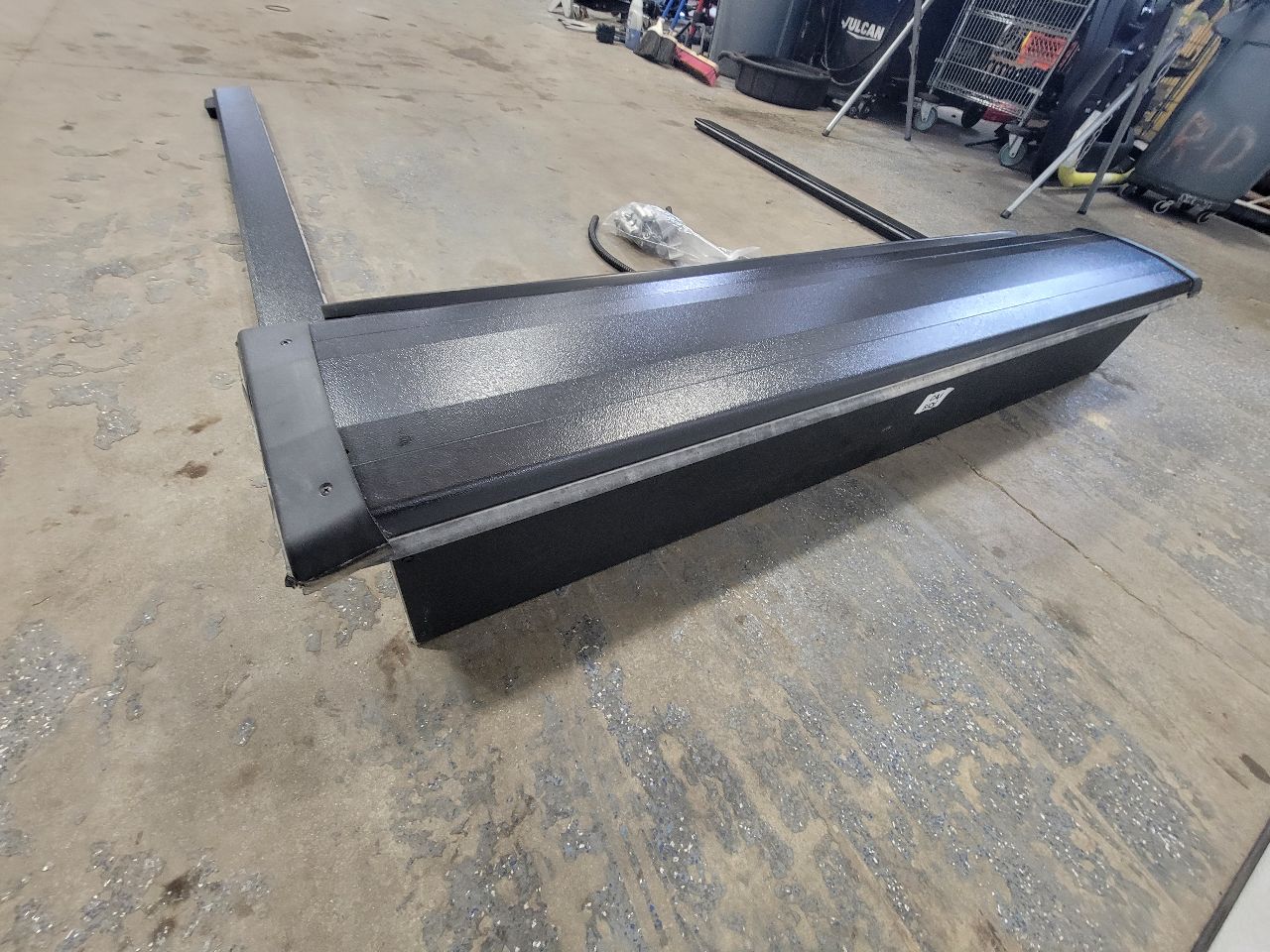 2022 SILVRDO15 PACE EDWARDS SWITCHBLADE TONNEAU 5'8 32826 - image 4