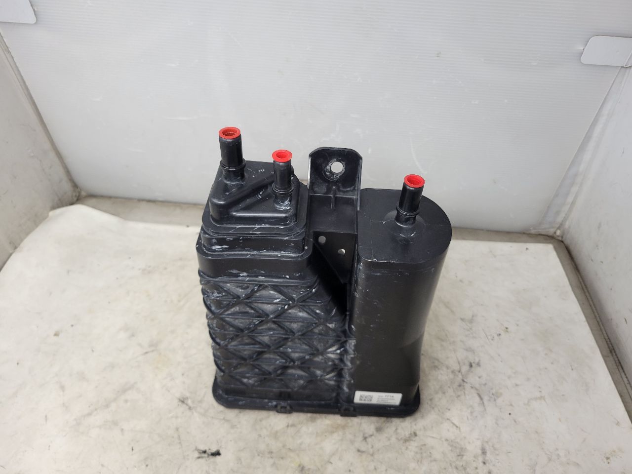 2022 SILVRDO15 FUEL VAPOR CANISTER 85107721 25K 32834 - image 2