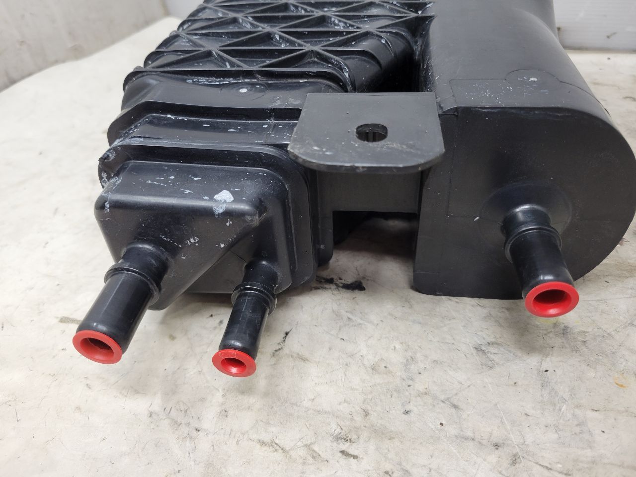 2022 SILVRDO15 FUEL VAPOR CANISTER 85107721 25K 32834 - image 9