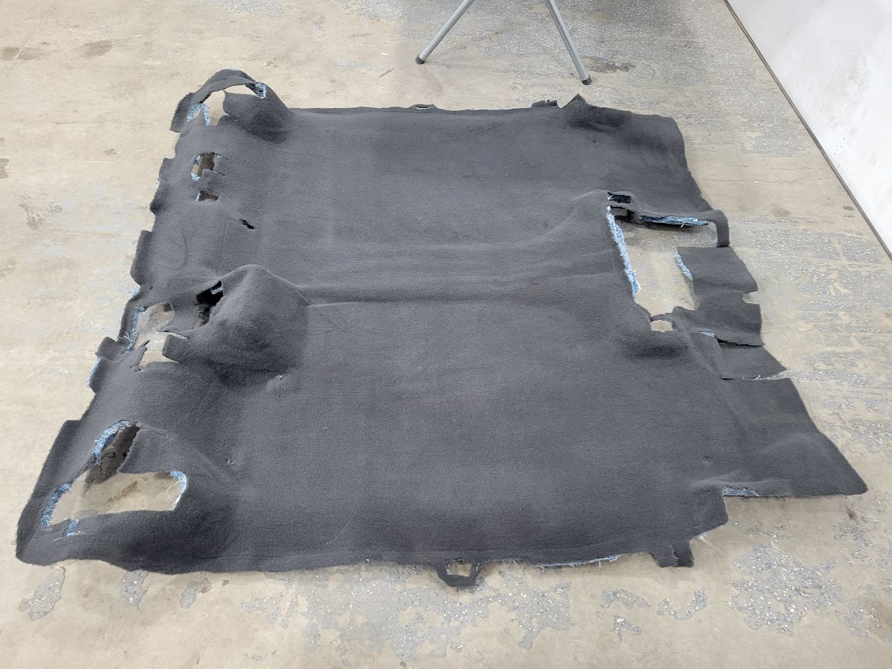 2022 SILVRDO15 REAR CARPET FOR CREW CAB JET BLACK 32844 - image 3