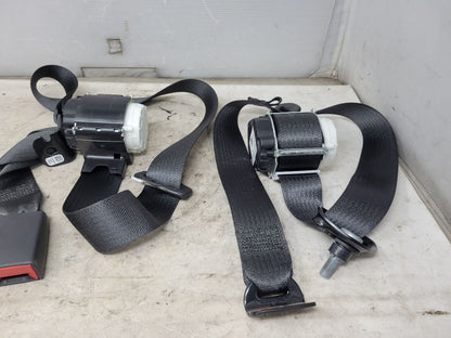 2022 SILVRDO15 REAR SEAT BELTS SET OF 3 BLACK 32866 - image 4
