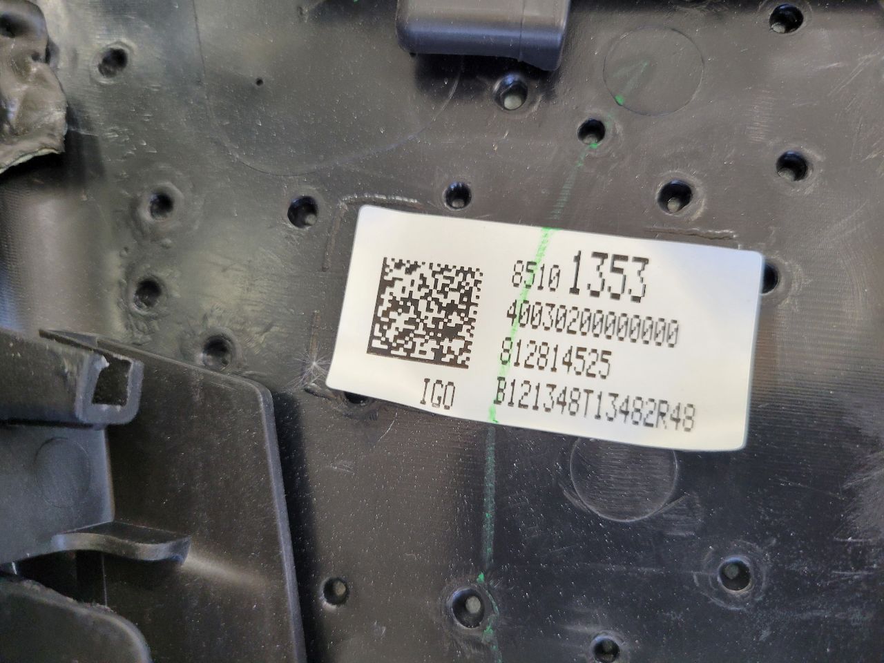 2022 SILVRDO15 LH REAR DOOR PANEL CREW CAB BLACK 32873 - image 8