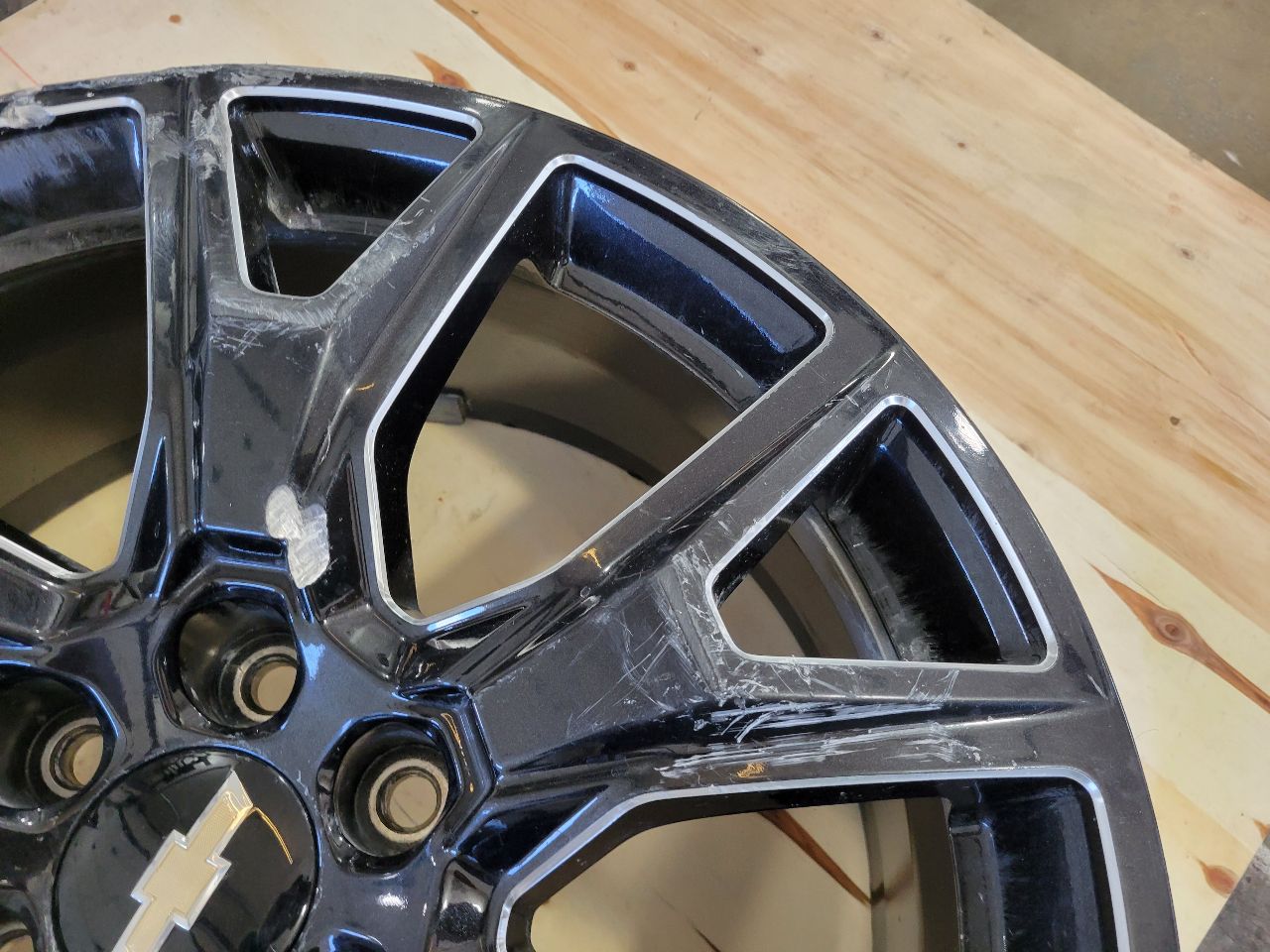 2022 SILVRDO15 22" BLACK Y SPOKE WHEEL OPT SEZ BENT 32879 - image 4