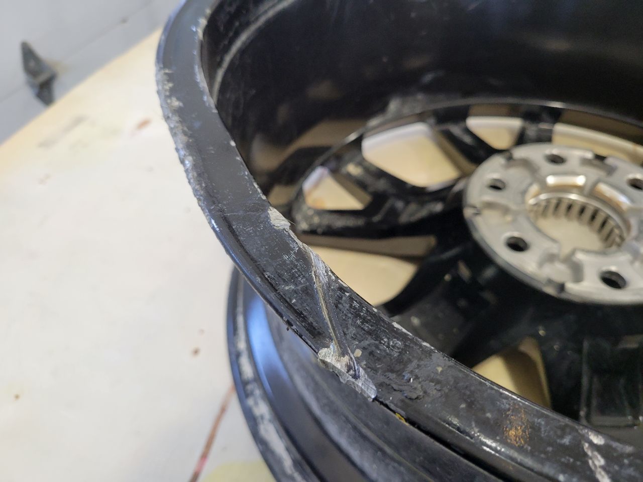 2022 SILVRDO15 22" BLACK Y SPOKE WHEEL OPT SEZ BENT 32879 - image 12