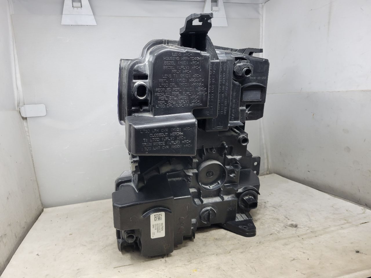 2022 SILVRDO15 LH HEADLAMP NICE 2 REPAIRED TABS 32880 - image 16