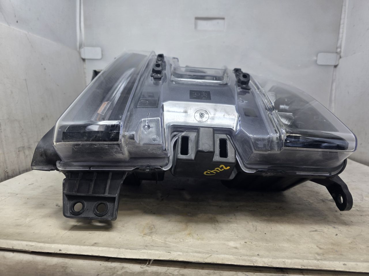 2022 SILVRDO15 RH HEADLAMP NICE CONDITION 25K 32881 - image 5
