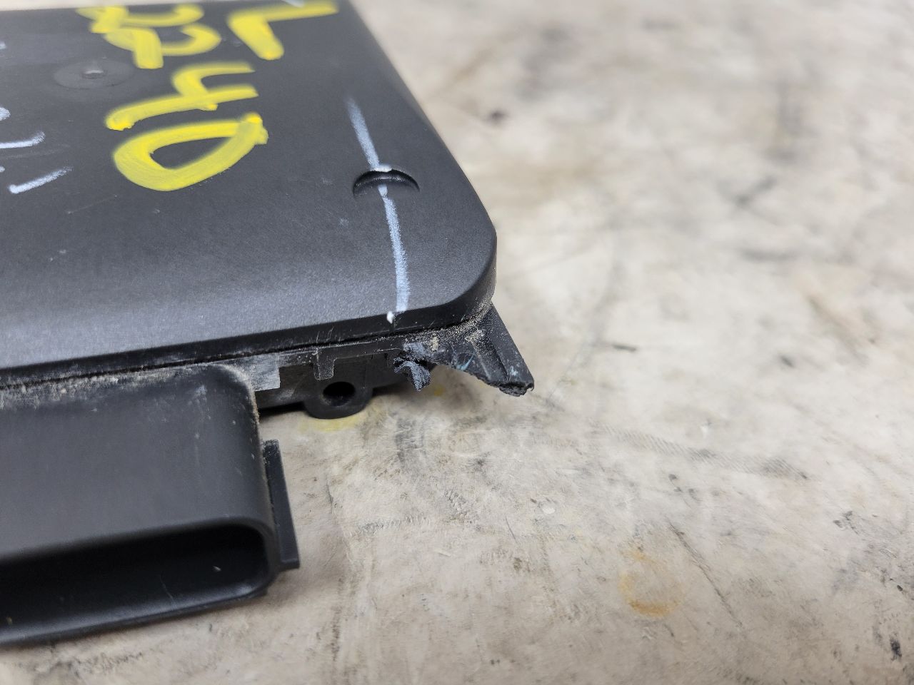 2022 SILVRDO15 LH RADAR BLIND SPOT MODULE 84729102 32897 - image 3
