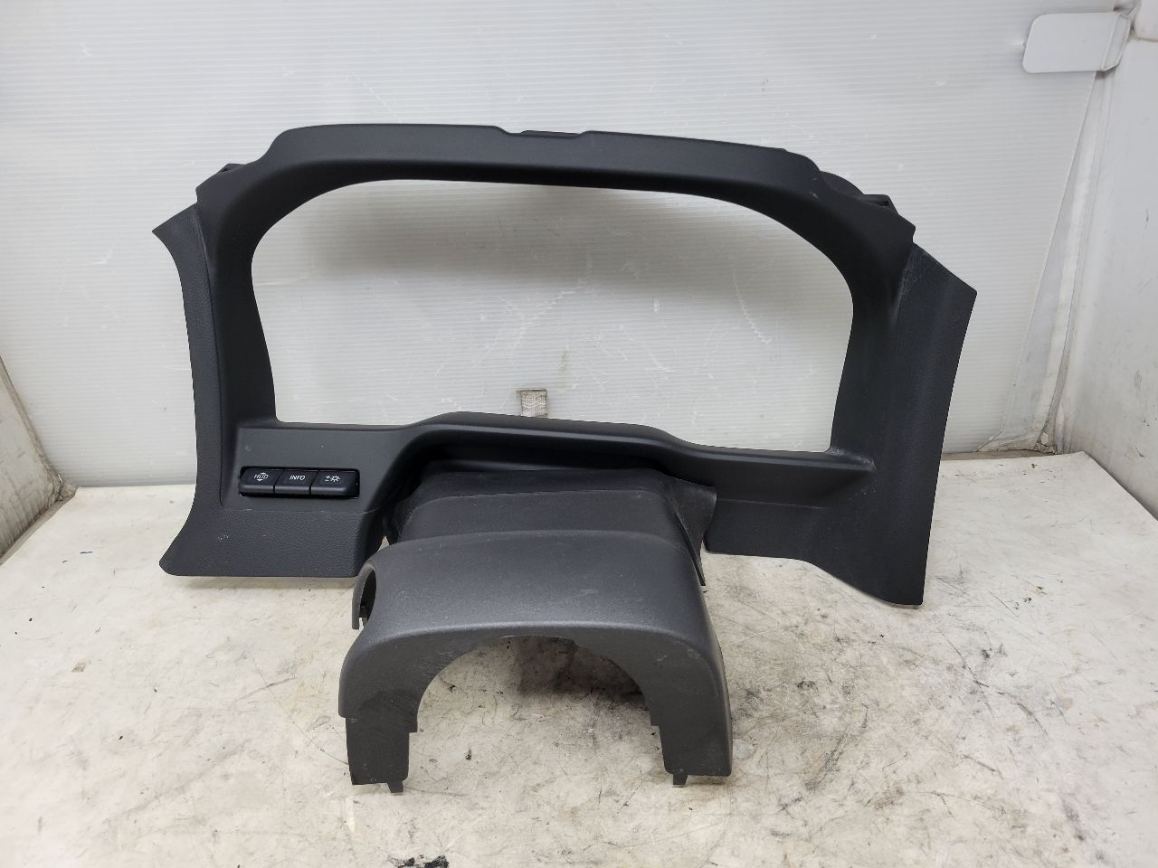 2022 SILVRDO15 CLUSTER SPEEDO DASH BEZEL 84388792 32901 - image 1