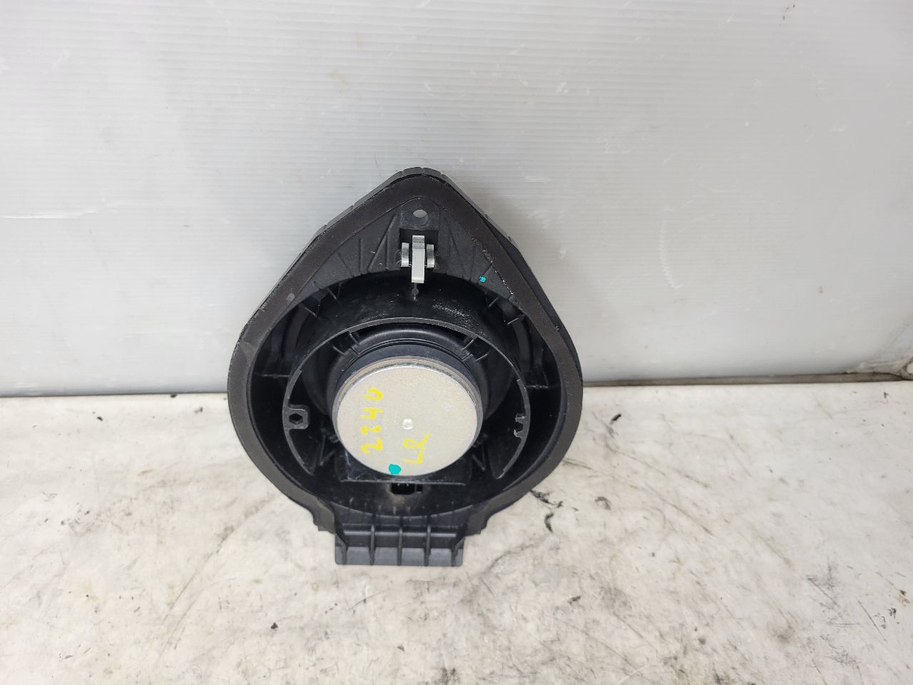 2022 SILVRDO15 REAR DOOR BOSE SPEAKER 86779189 32907 - image 7