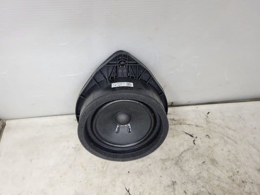 2022 SILVRDO15 REAR DOOR BOSE SPEAKER 86779189 32908 - image 2