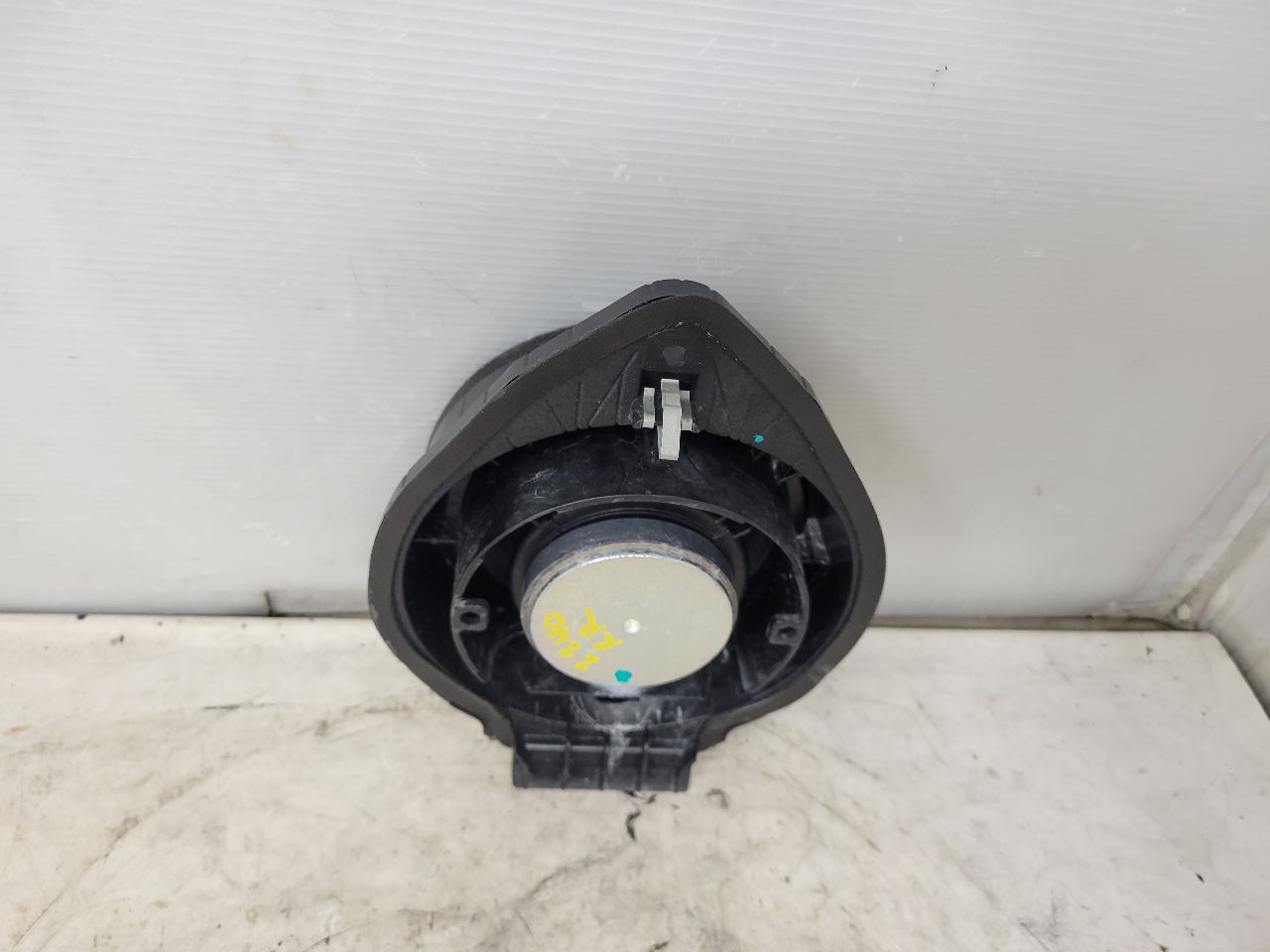 2022 SILVRDO15 REAR DOOR BOSE SPEAKER 86779189 32908 - image 8