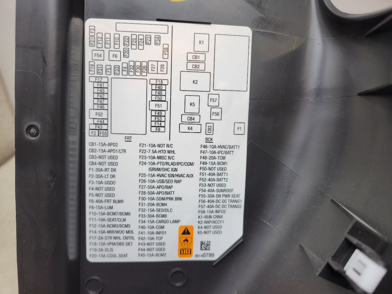 2022 SILVRDO15 RH DASH END CAP FUSE COVER 85143780 32909 - image 5